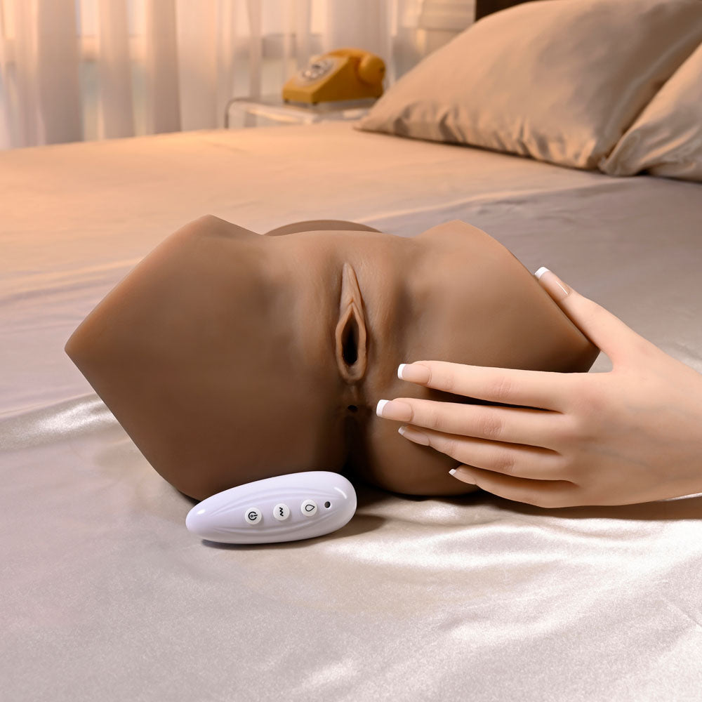 Zero Tolerance Squirting For Me Chanel Heart Rechargeable