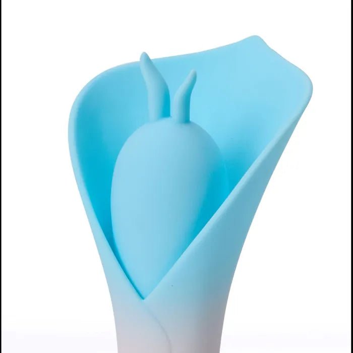 Maia MINA - Blue - Fluttering Flower Stimulator - STIMULATORS