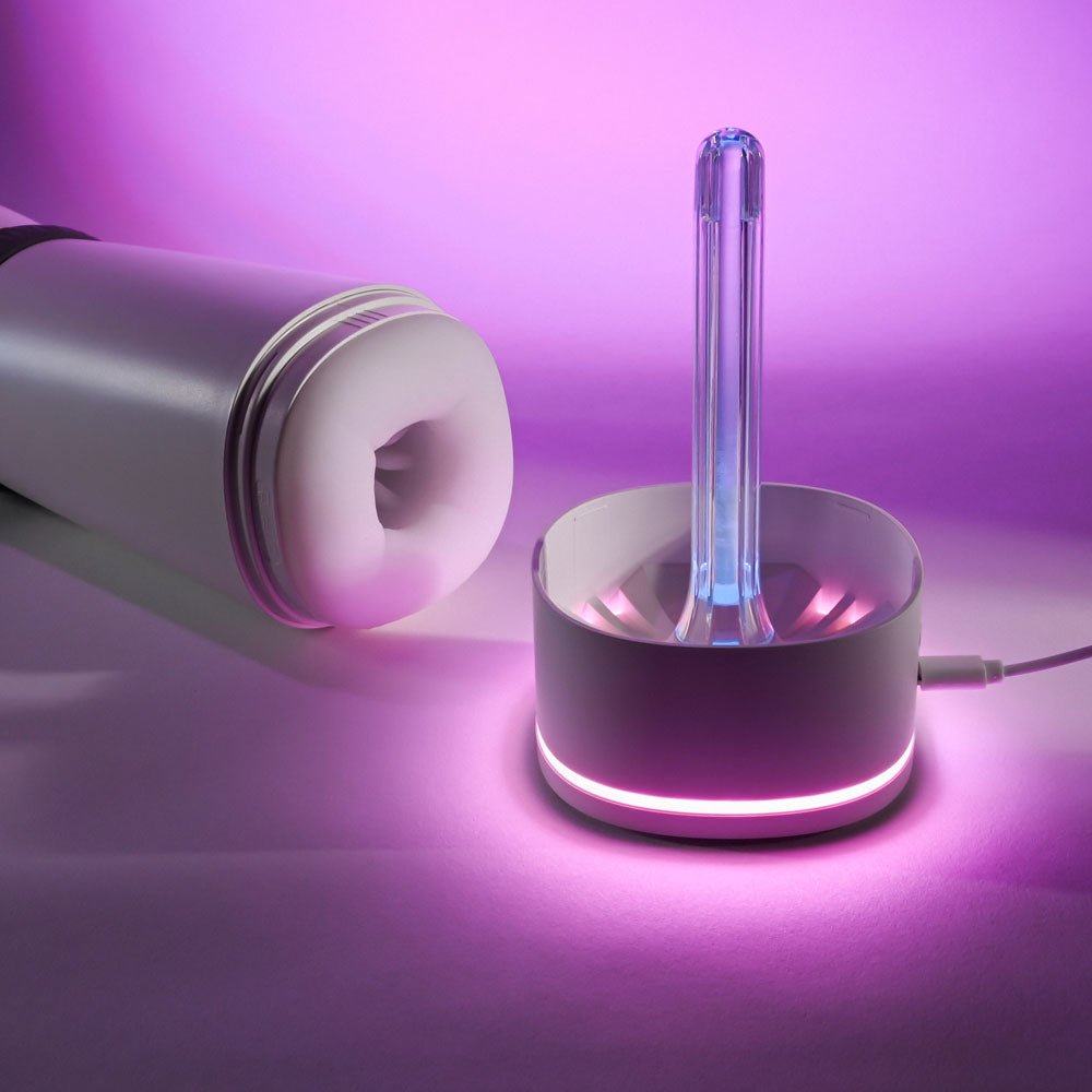Playboy Pleasure TWIST & STROKE - Heating Stroker with UV Cleaning - MASTURBATORS